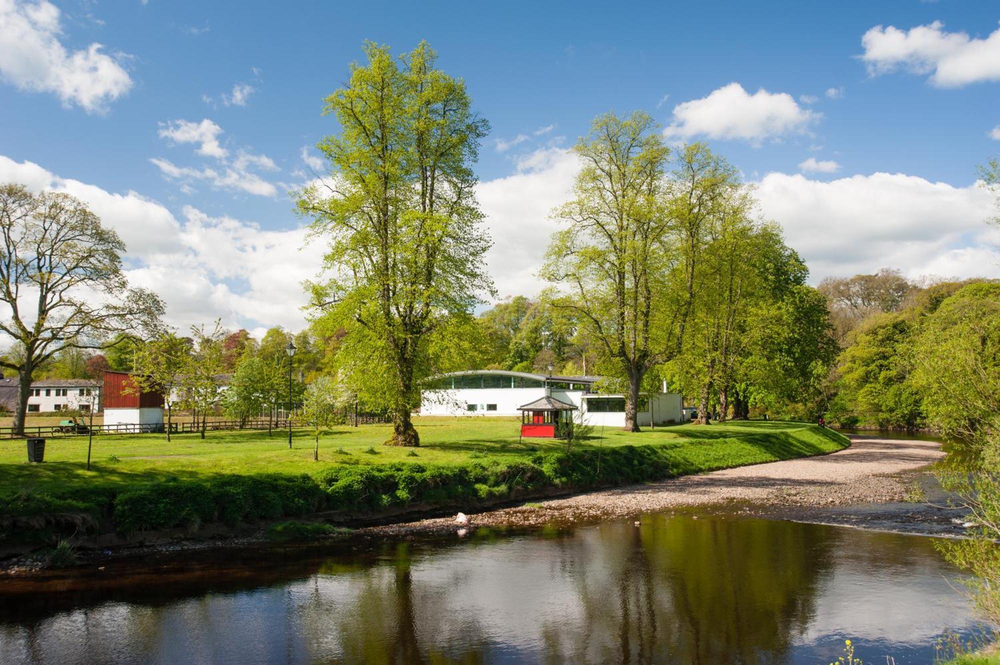 Little Apple Cottage- Free Parking, Hot Tub, Fire, Town Centre Holiday home