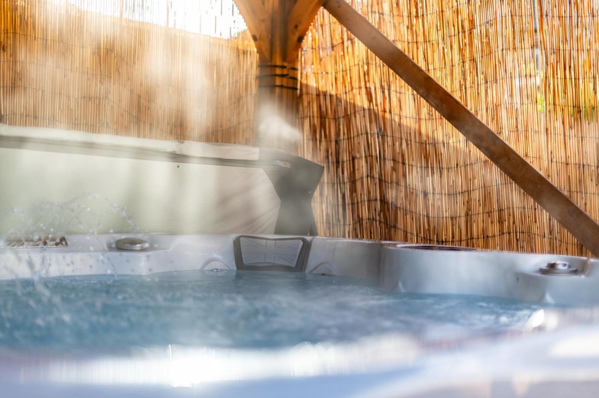 Little Apple Cottage- Free Parking, Hot Tub, Fire, Town Centre Appleby-in-Westmorland
